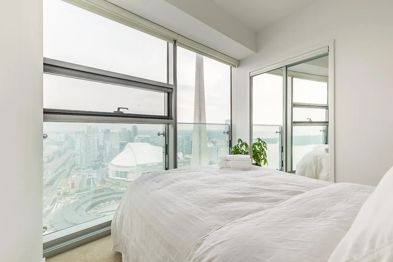 טורונטו Executive Corner Suite With Panoramic View דירה