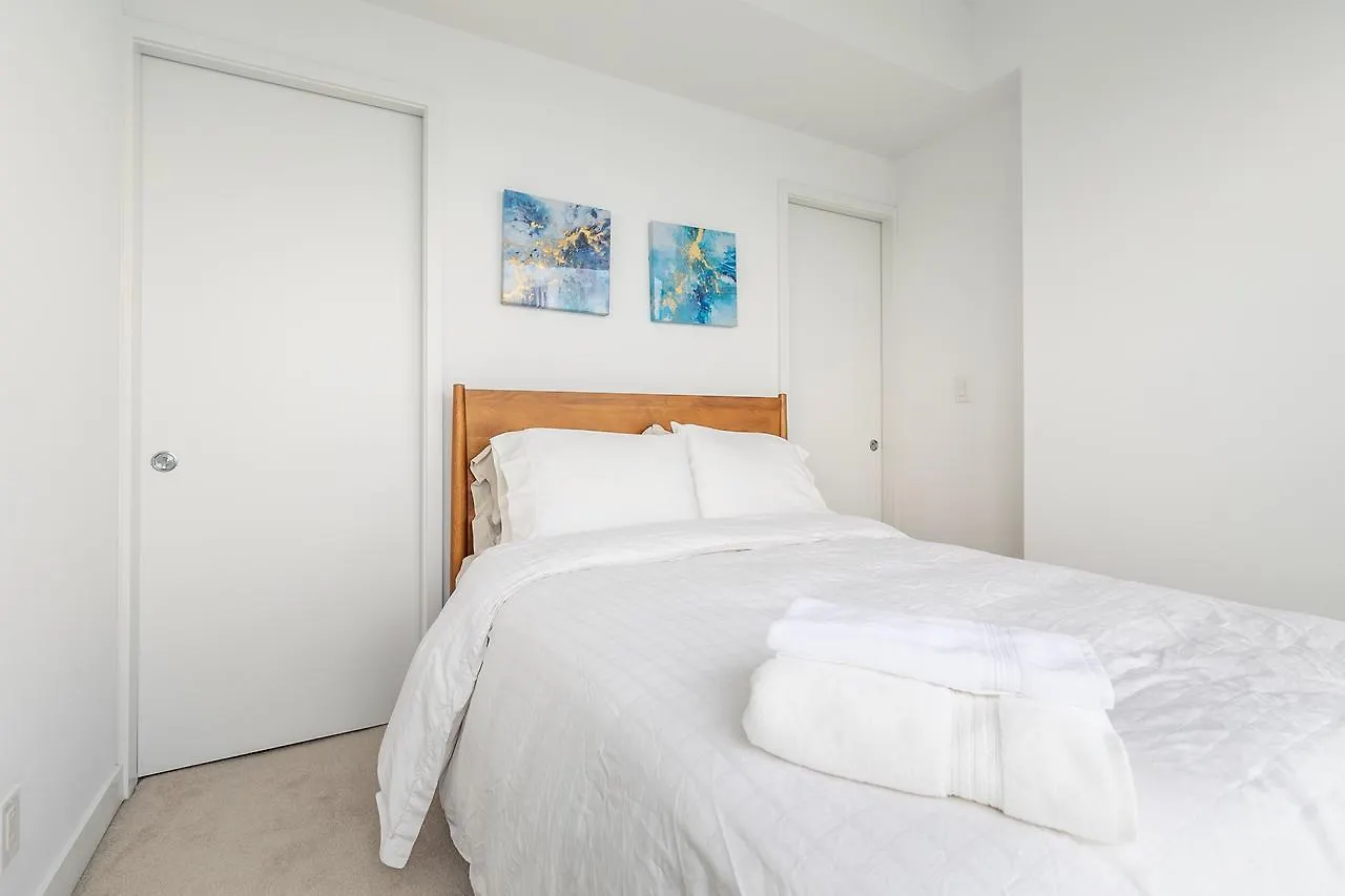 טורונטו Executive Corner Suite With Panoramic View דירה